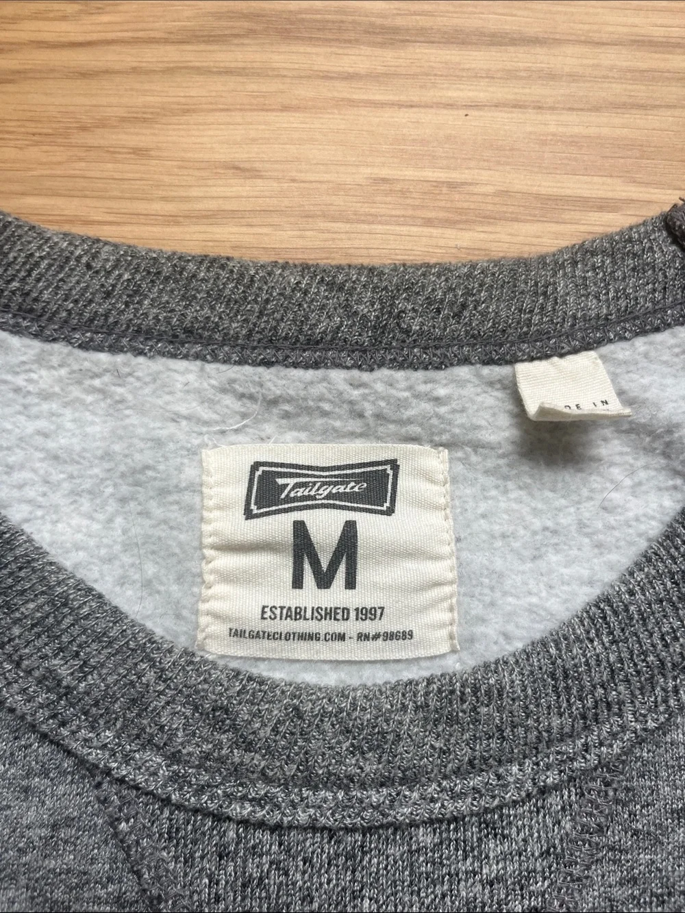 Tailgate(American Eagle) Yellowstone graphic sweatshirt size M